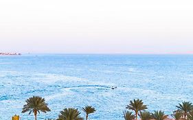 Coral Beach Resort Tiran